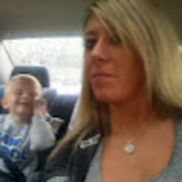 Meet your Posher, Deserae - Picture 1 of 1